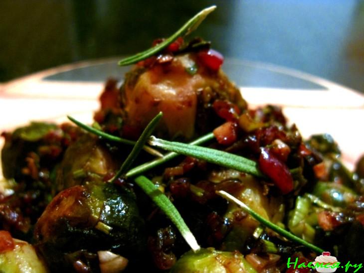 Запеченная брюссельская капуста