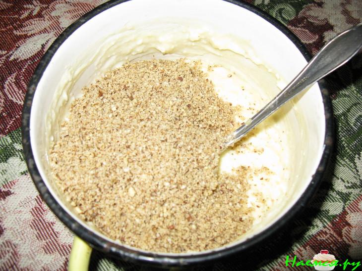 Торт "Ореховый" со сметанным кремом