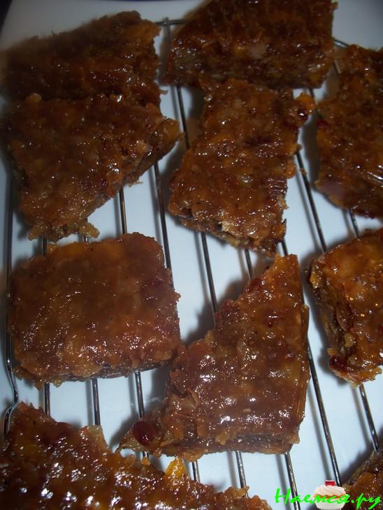 Шоколадные конфеты с фруктами