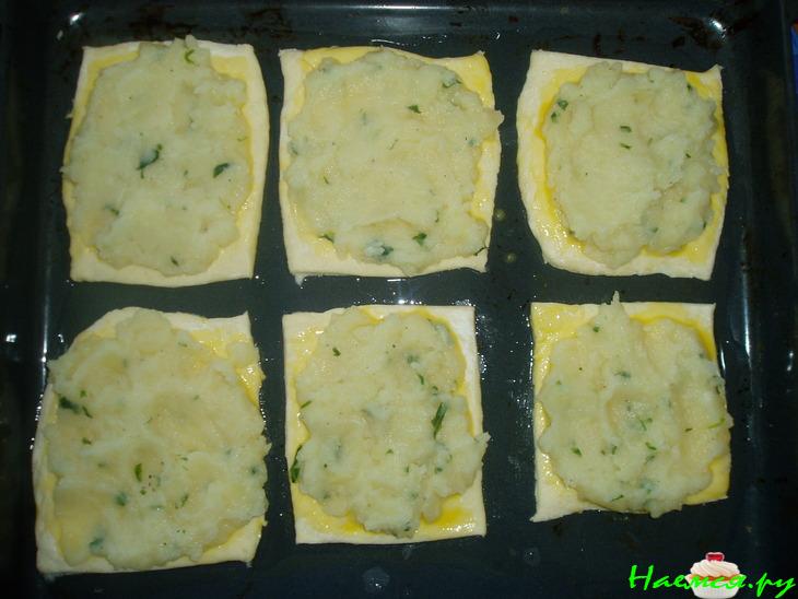 Слойки с картошкой