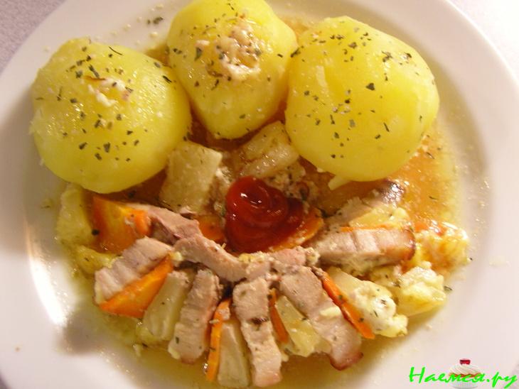 Свинина - книжка с ананасом и морковкой