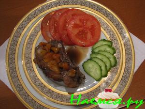 Свиная корейка запеченная с травами и курагой