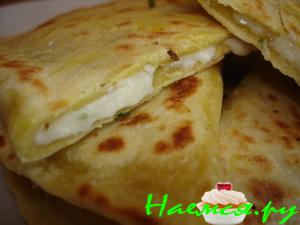 Вкусненькие лепешки 'Сырный Чебуречек' Вкусненькие лепешки 'Сырный Чебуречек'