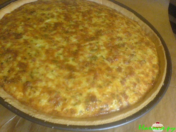 Луковый пирог с окороком