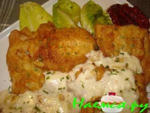 Рыба с сырным соусом и кедровыми орешками Рыба с сырным соусом и кедровыми орешками