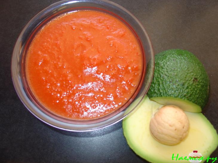 Быстрая аджичка из помидор в собственном соку к мясу-гриль