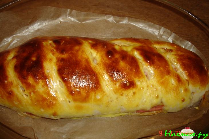 Батон с начинкой