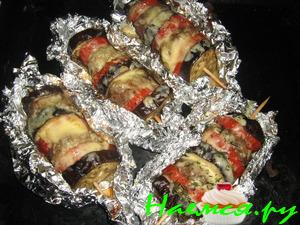 Баклажаны с мясным фаршем на шампуриках Баклажаны с мясным фаршем на шампуриках