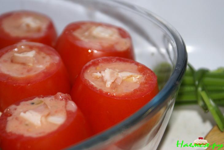 Помидоры фаршированные яйцами и беконом