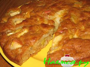 Пирог с медом и яблоками