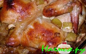 Курица в яблоках с медом и горчицей