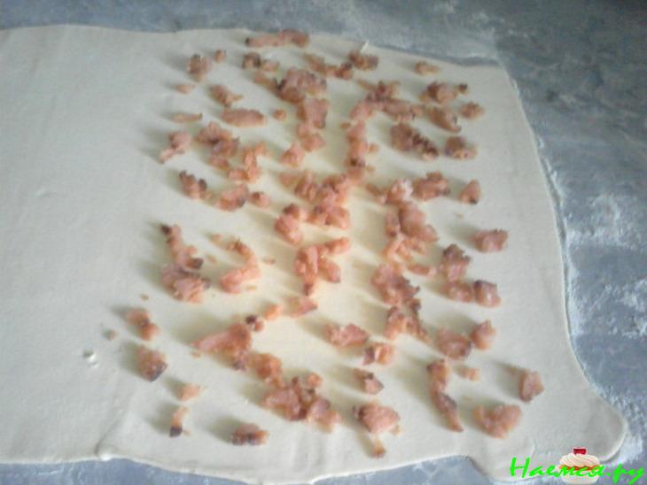 Трубочки соленые (для него) с копченой рыбкой