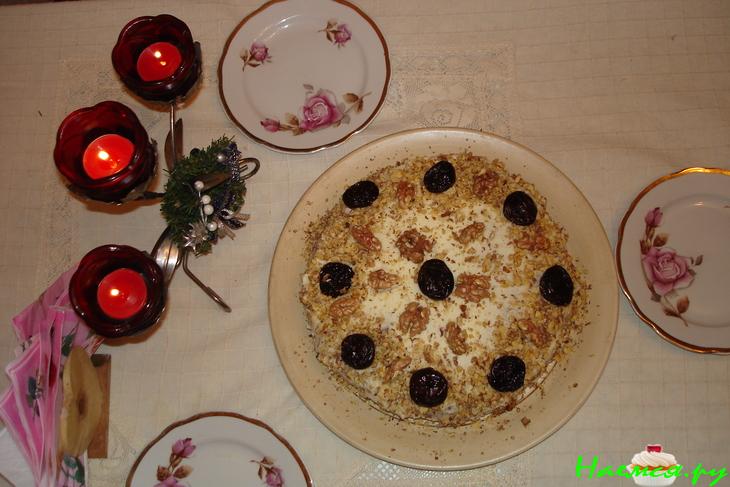 Тортик с черносливом (крем кисло-сладкий) Тортик с черносливом (крем кисло-сладкий)