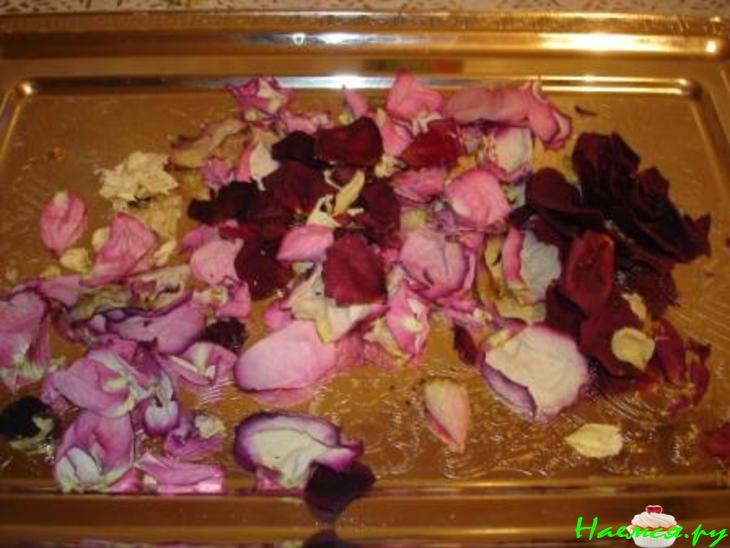 Розовый ликер