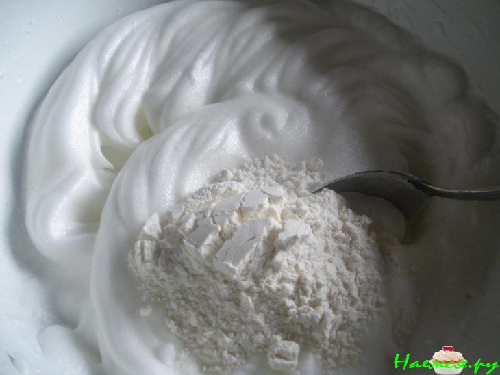 Закусочные рулетики с ветчиной, творогом и маком