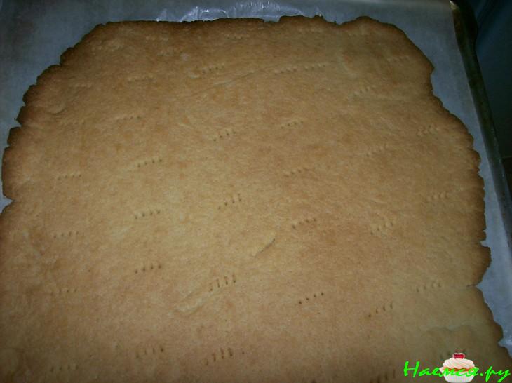 Песочно-фруктовое пирожное с кремом "Зефир"