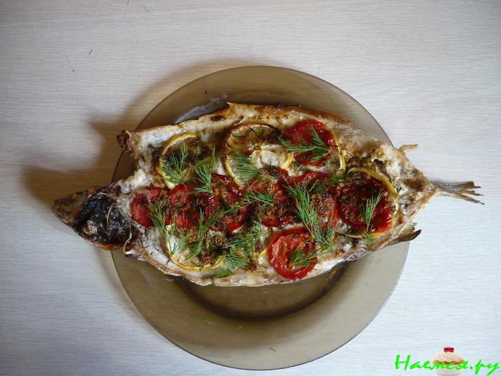 Сиг с малосольным помидором