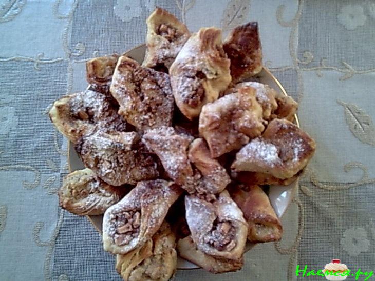 Слойка с яблоками и орешками Слойка с яблоками и орешками