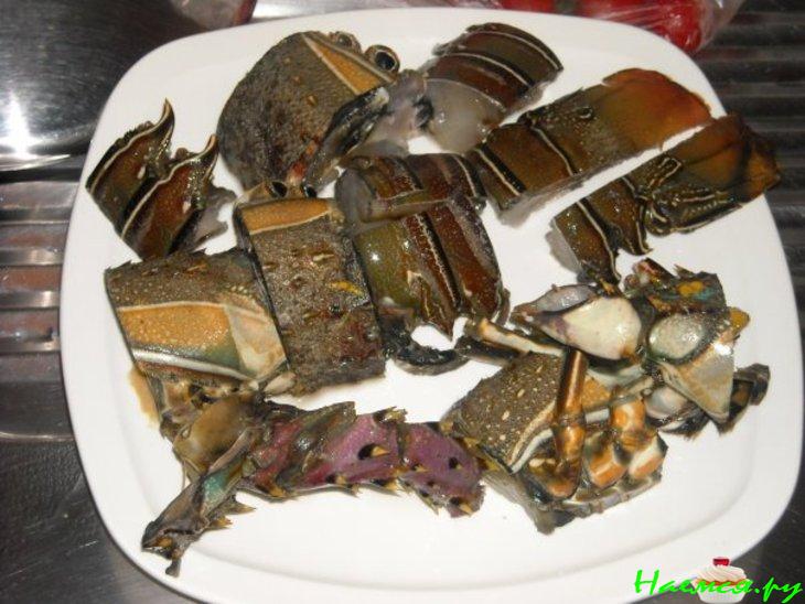 Linguine con aragosta. Омар с пастой в томатном соусе Linguine con aragosta. Омар с пастой в томатном соусе