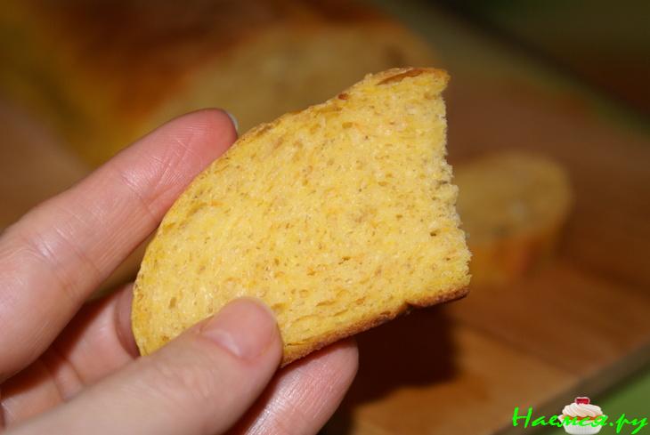 Тыквенный хлеб с овсяными хлопьями и курагой