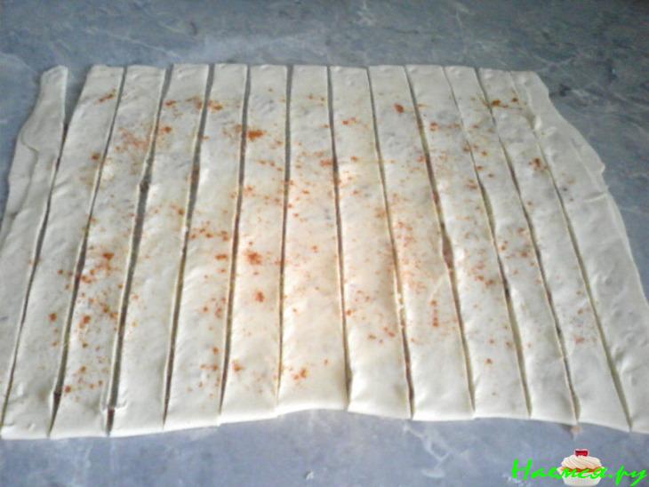 Трубочки соленые (для него) с копченой рыбкой