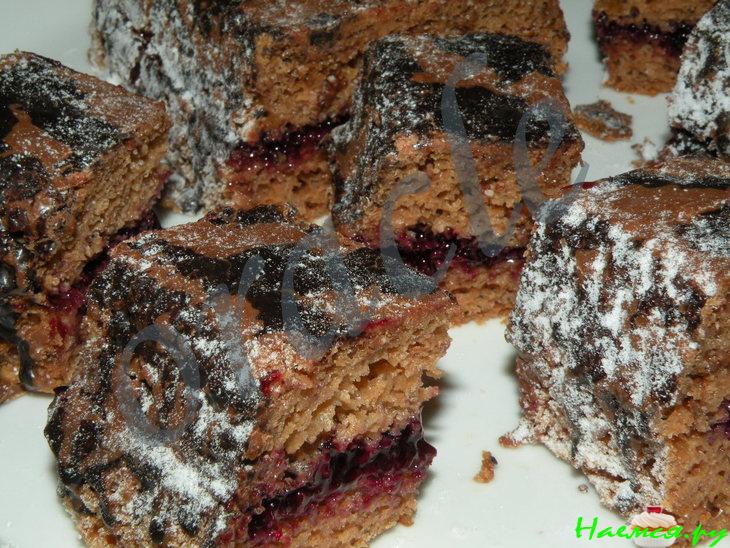 Бисквитные пирожные с джемом из черной смородины! Бисквитные пирожные с джемом из черной смородины!