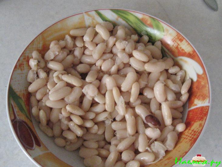 Салат зимний с фасолью и грибами