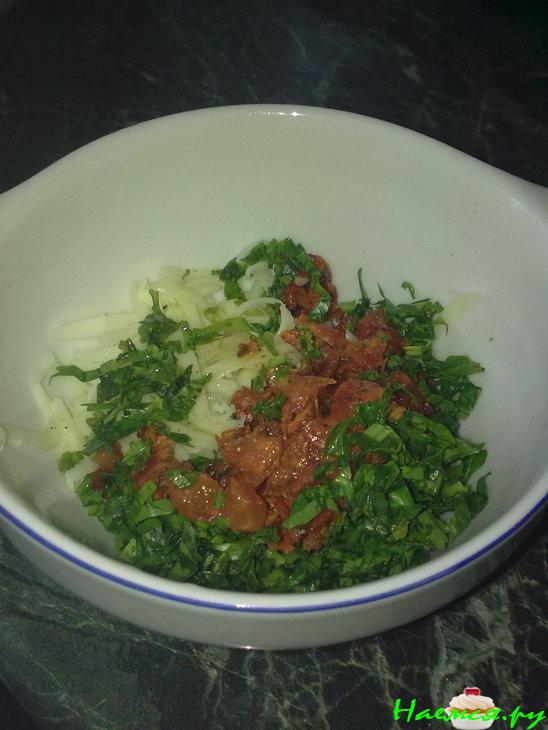 Хлеб с вялеными помидорами