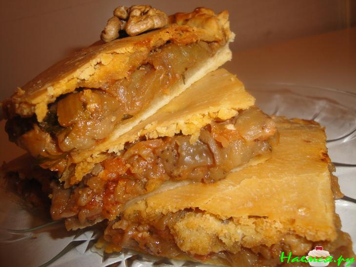 Пирог из рубленного теста с баклажанами