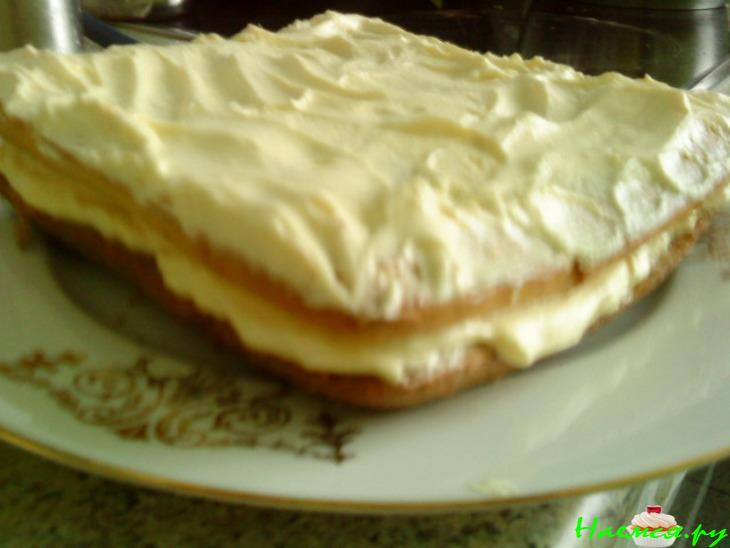 Торт черничный с ванильным кремом