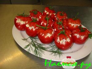 Фаршированные сыром помидоры