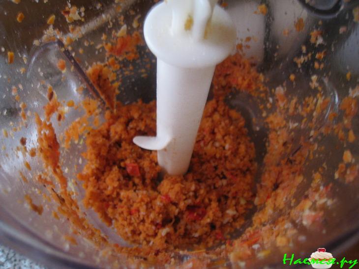 Запеченные креветки с соусом ромеско Запеченные креветки с соусом ромеско