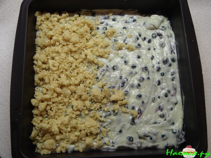 Черничный пирог со штрейзельной крошкой 