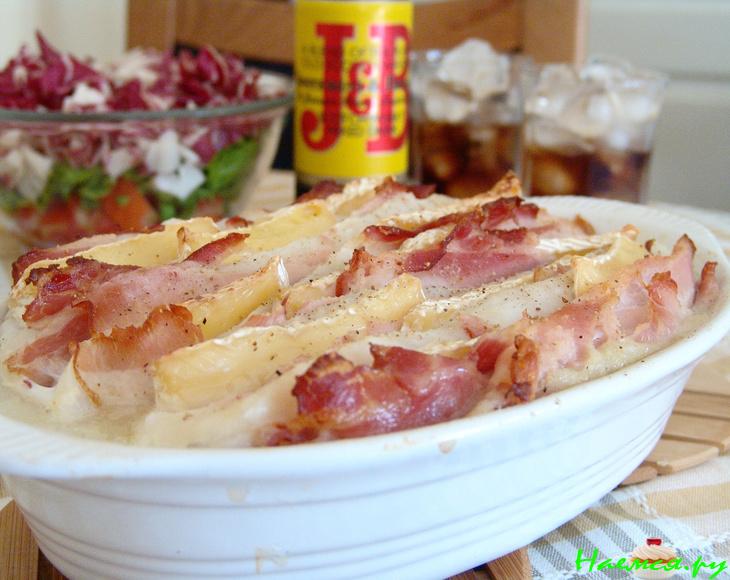 Рыба с беконом и сыром Бри