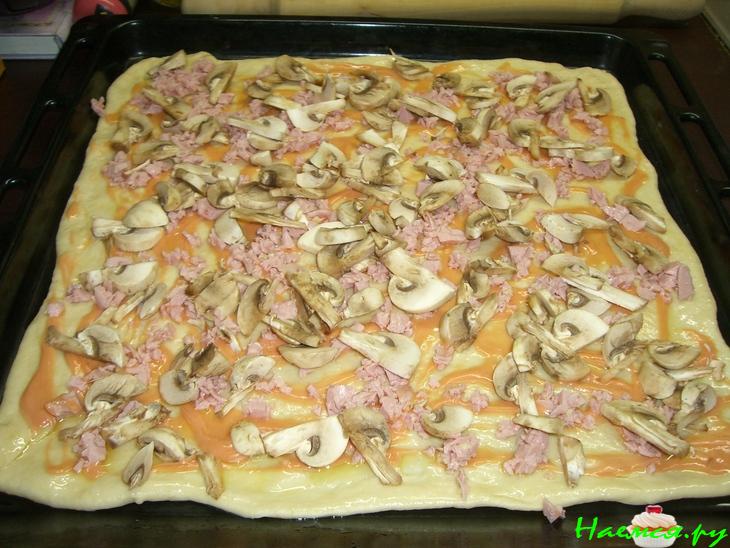 Пицца квадратная "чтоб всем хватило!!!"