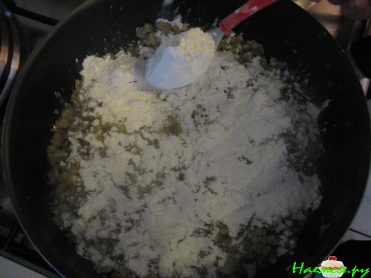 Жульен с вешенками и чесночком Жульен с вешенками и чесночком