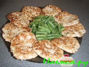 Рыбные котлеты по-гречески Рыбные котлеты по-гречески