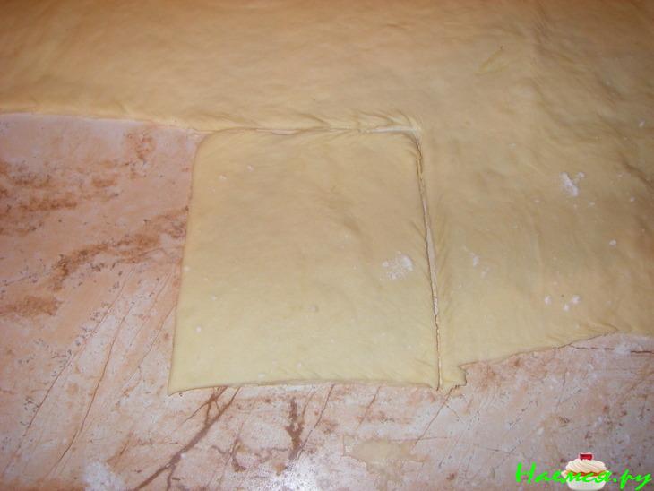 Пирожки с курицей, картофелем и солеными огурчиками Пирожки с курицей, картофелем и солеными огурчиками