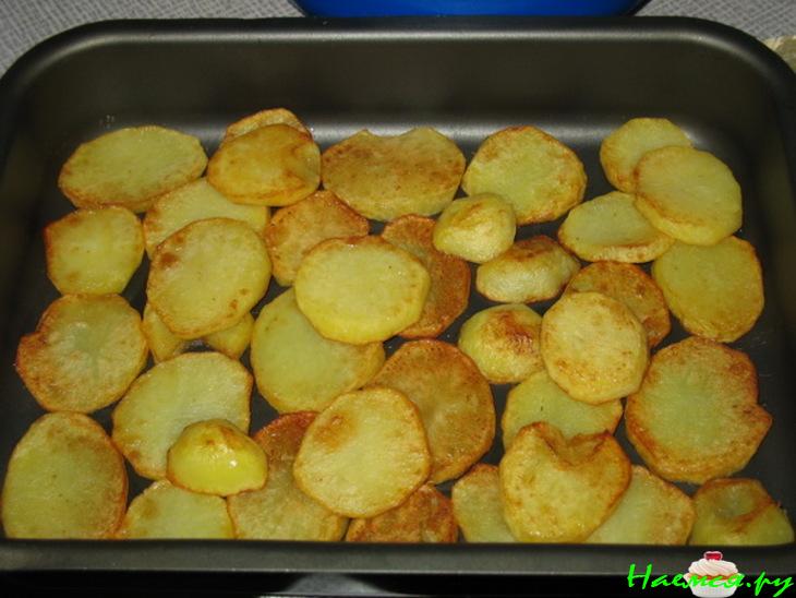 Телапия в шубке с йогуртово-горчичным соусом