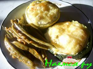 Кабачки фаршированные курицей и рисом