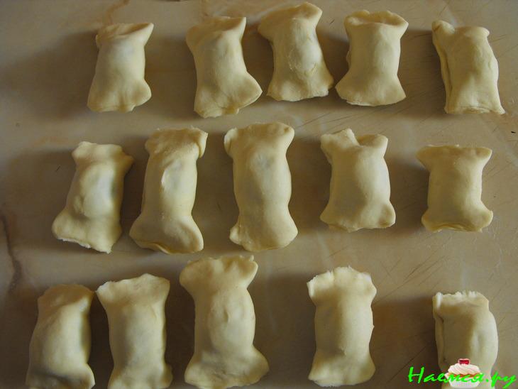 Оливки в слоеном тесте