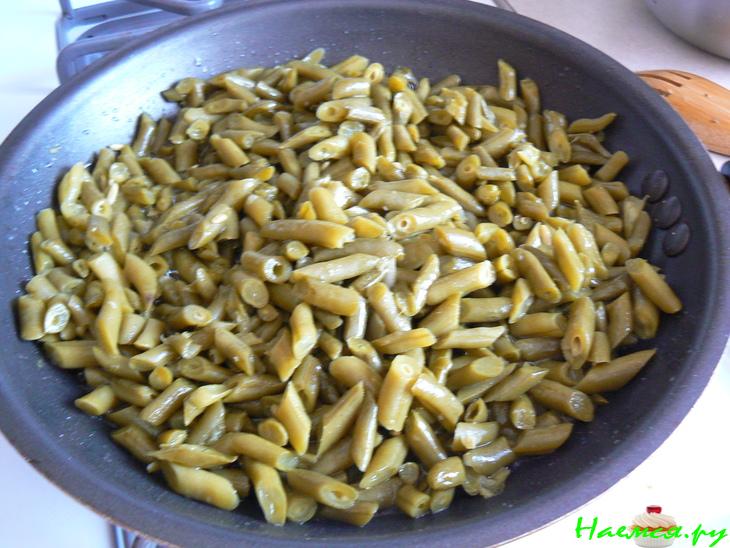 Овощной салатик с баклажаном и фасолью