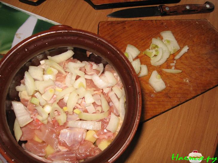 Наваристый суп в горшочке Наваристый суп в горшочке