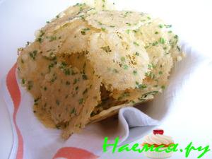 Сырные чипсы