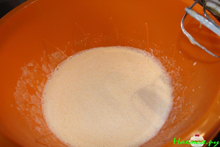 Нежные рулеты с баунти и клубникой Нежные рулеты с баунти и клубникой