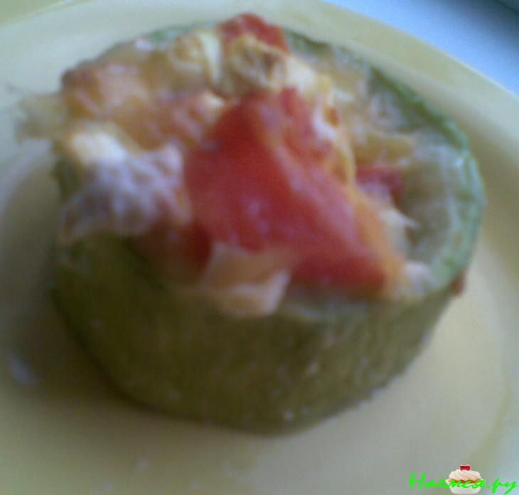 Фаршированные кабачки в сметане с чесноком