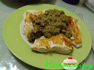 Куриная грудинка с соусом гаспаччо