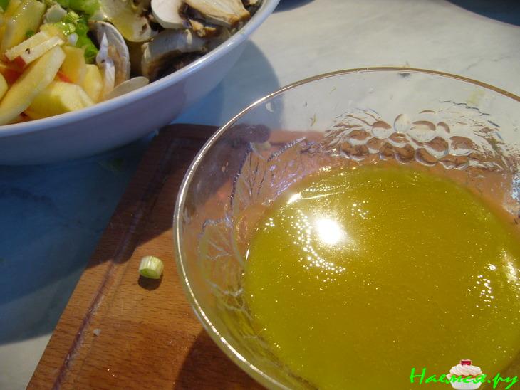 Картофельный салат с шампиньонами и ветчиной Картофельный салат с шампиньонами и ветчиной