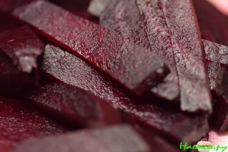 Борщъ изъ печеной свеклы съ виномъ