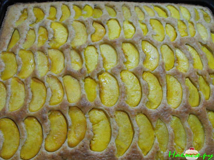 Нежный пирог с персиками Нежный пирог с персиками